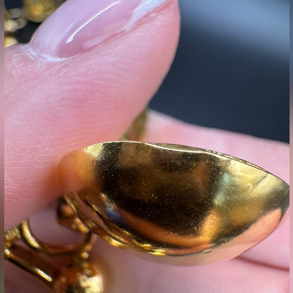 LOT 1466 24K gold plated CHANEL vintage runway earrings - Picture 17 of 17